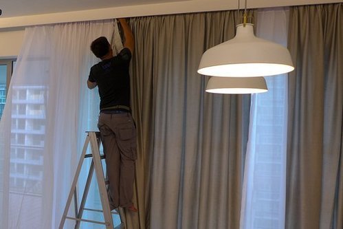 Curtain installation services